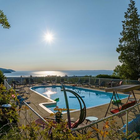 Auberge Des Falaises La Malbaie Luaran gambar