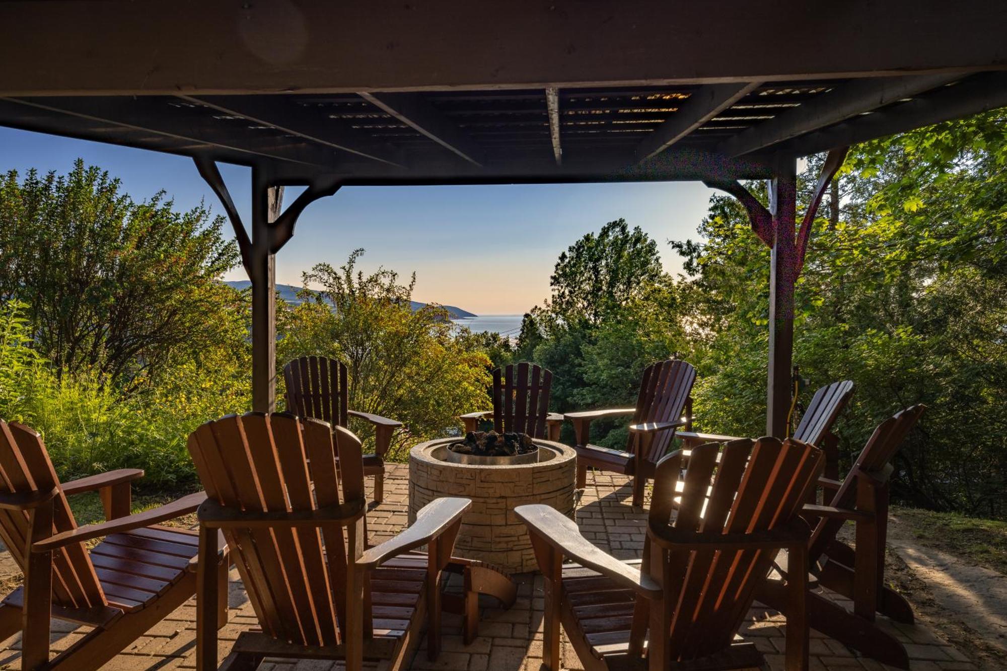 Auberge Des Falaises La Malbaie Luaran gambar